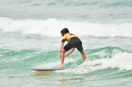 Activité enfants et ados : Initiation au surf La Garluche Du 26 août au 21 oct 2024